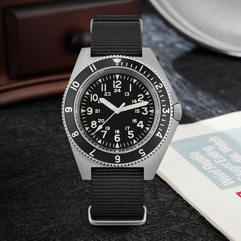 Watchdives WD1972 montre à Qua - Men'S Fashion Box avis et prix